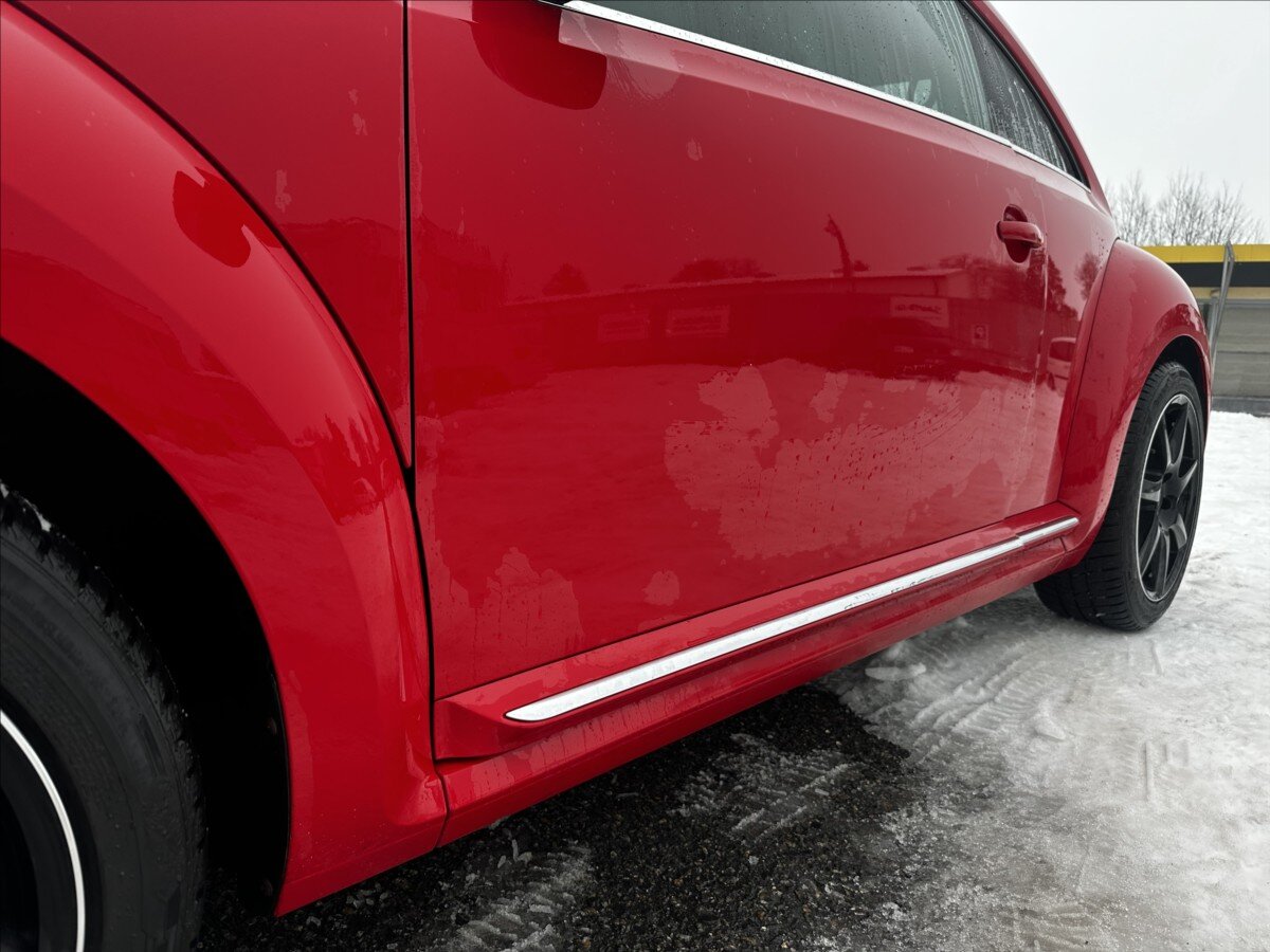 Volkswagen Beetle Hatchback 1,2 l 77 kw