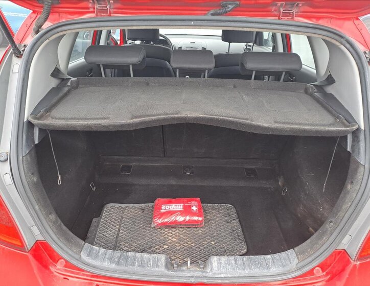 Hyundai i30 Hatchback 1,4 l 80 kw