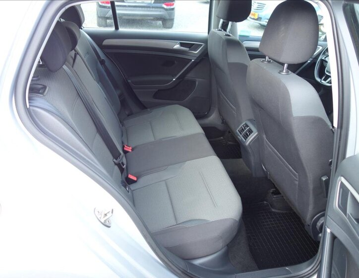Volkswagen Golf Hatchback 1,4 l 90 kw