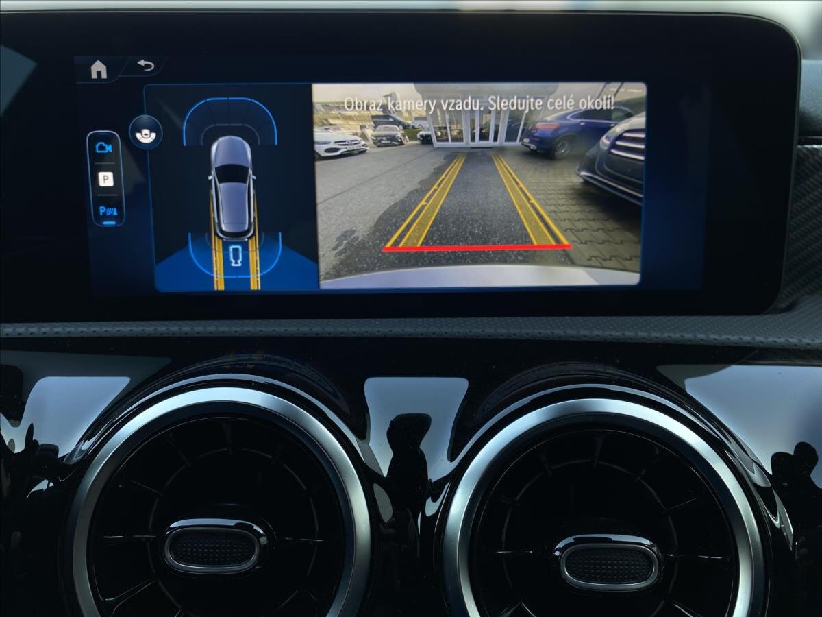 Mercedes-Benz Třídy A Hatchback 1,3 l 120 kw