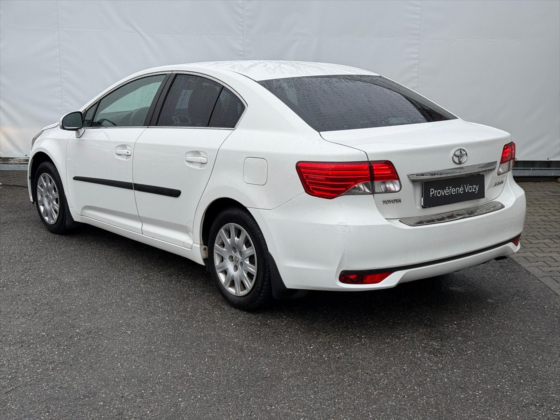 Toyota Avensis Sedan 1,6 l 97 kw