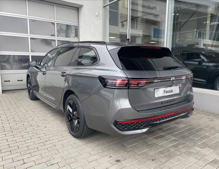 Volkswagen Passat Kombi 1,5 l 200 kw