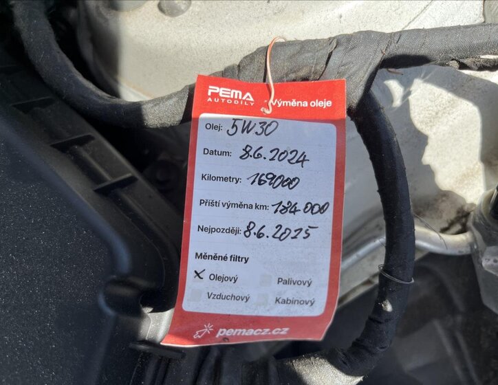 BMW Řada 3 Sedan / Limuzína 2,0 l 135 kw