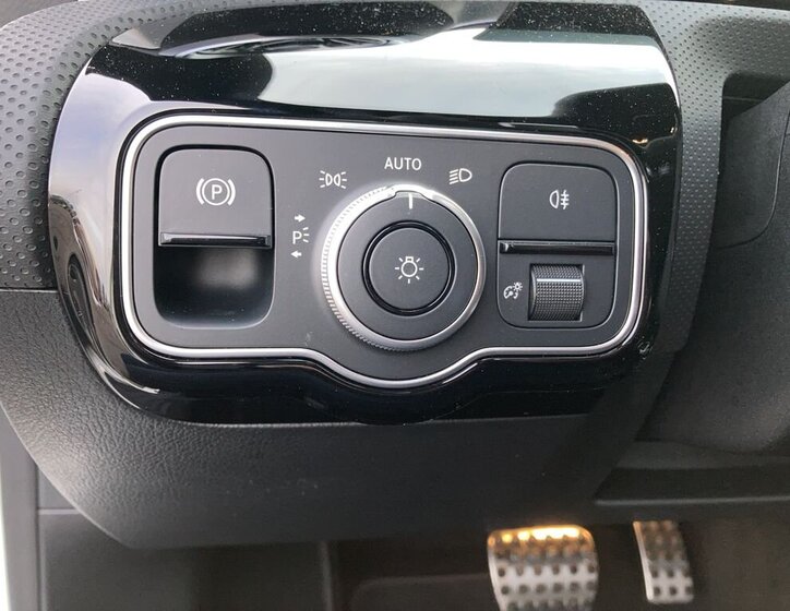 Mercedes-Benz CLA Kombi 1,3 l 120 kw