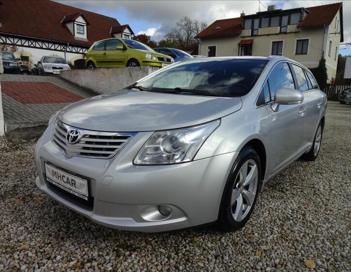 Toyota Avensis 3