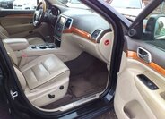 Jeep Grand Cherokee SUV 3,0 l 177 kw