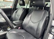 Toyota RAV4 SUV / Terénní 2,2 l 100 kw