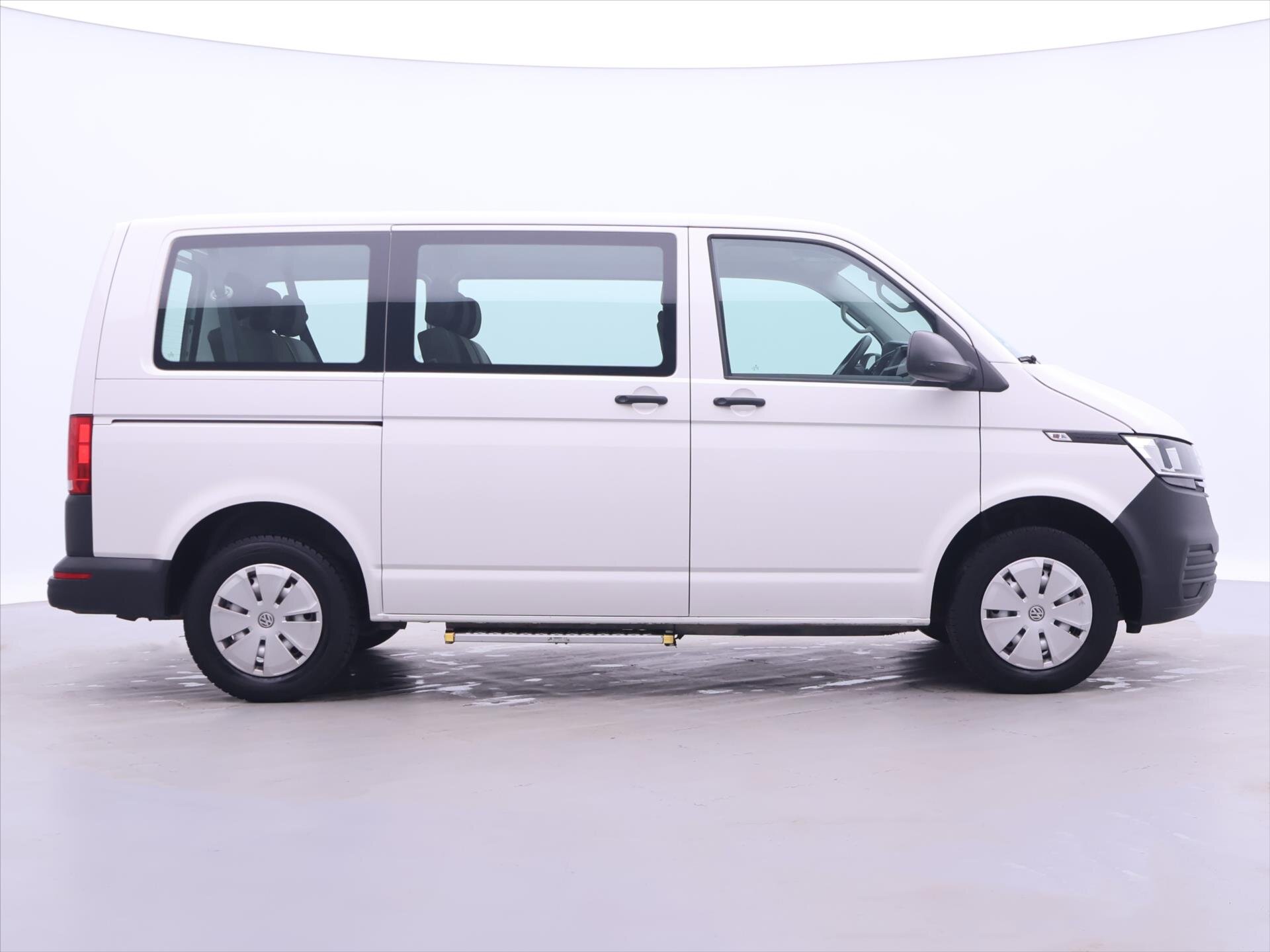 Volkswagen Transporter Kombi 2,0 l 81 kw