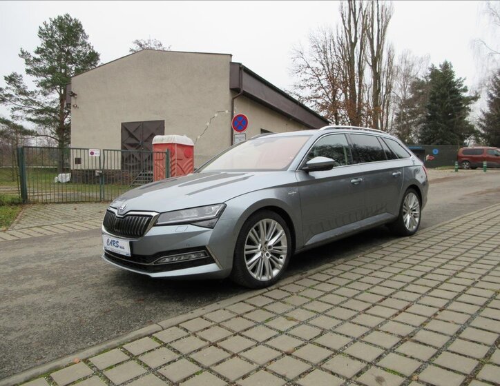 Škoda Superb 2