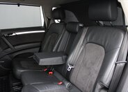 Audi Q7 11