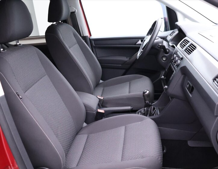 Volkswagen Caddy Kombi 2,0 l 55 kw