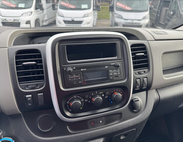Renault Trafic 9