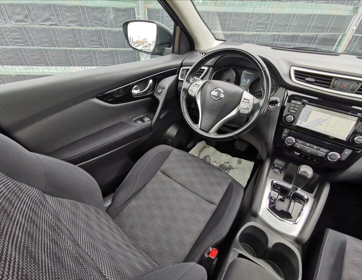 Nissan Qashqai SUV 1,6 l 96 kw