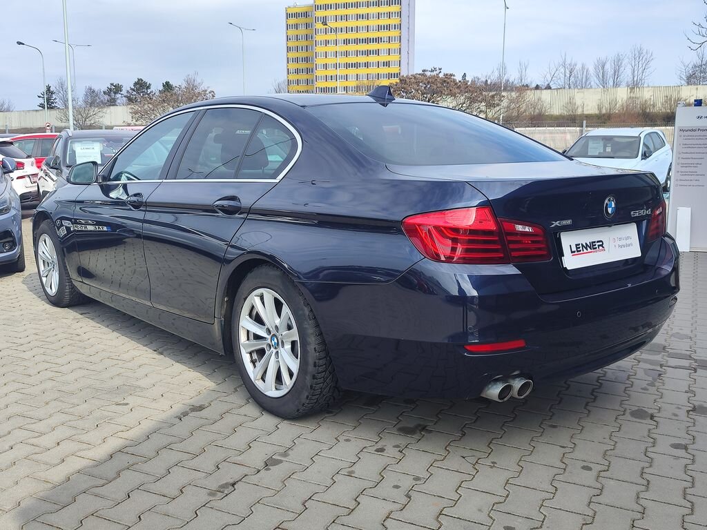 BMW Řada 5 Sedan / Limuzína 2,0 l 140 kw
