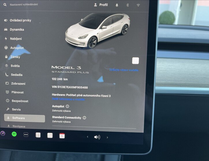 Tesla Model 3 Sedan / Limuzína 0,0 208 kw