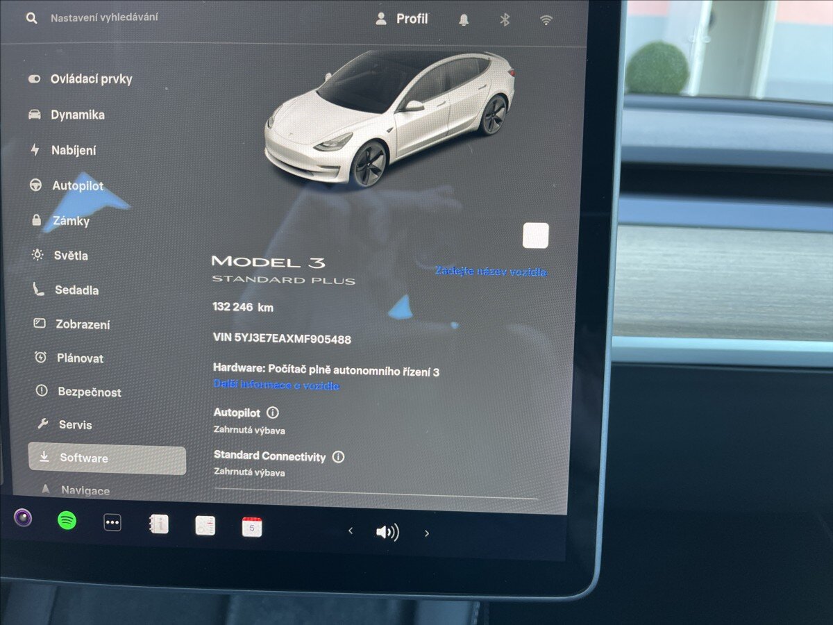 Tesla Model 3 Sedan / Limuzína 0,0 208 kw