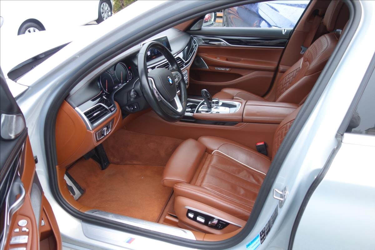 BMW Řada 7