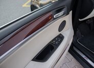 BMW X5 SUV / Terénní 3,0 l 225 kw