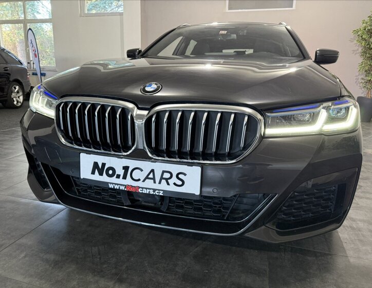 BMW Řada 5 Kombi 3,0 l 210 kw