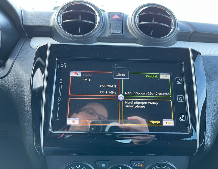 Suzuki Swift Hatchback 1,2 l 61 kw