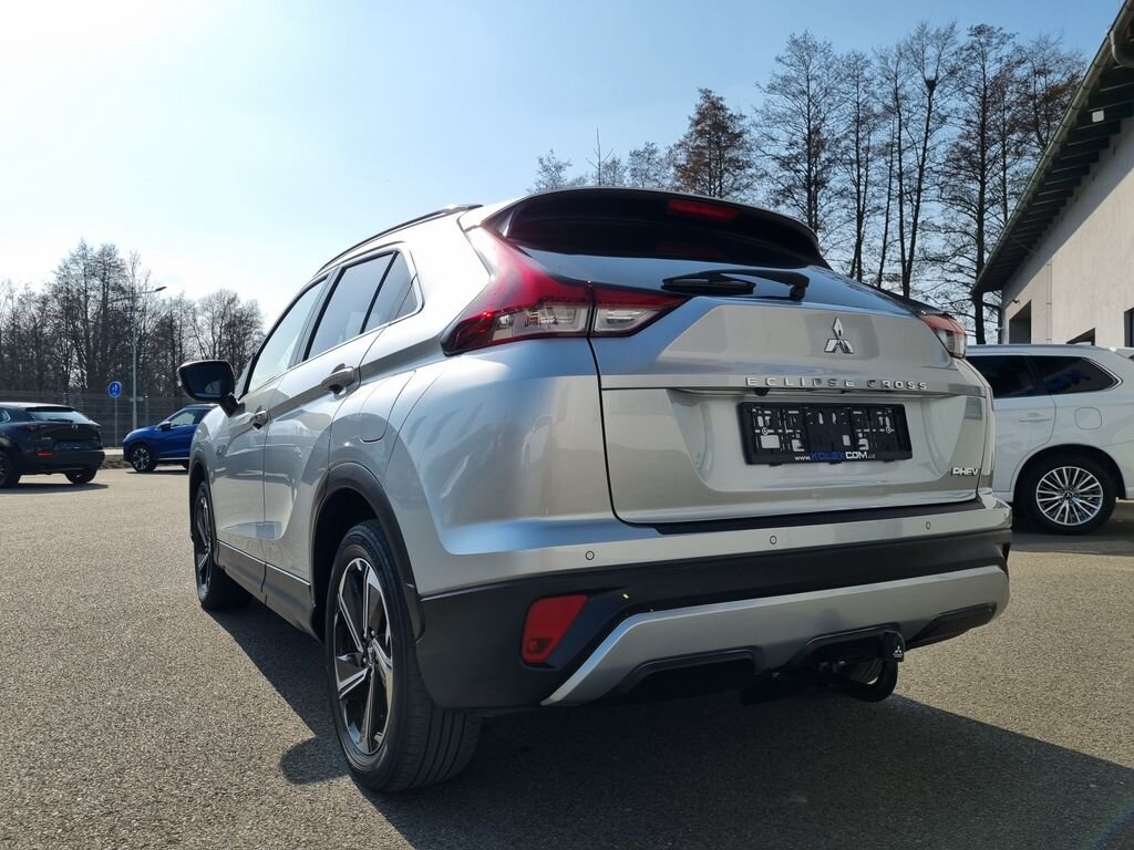 Mitsubishi Ostatní SUV / Terénní 2,4 l 138 kw