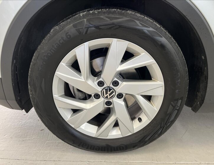 Volkswagen Tiguan SUV / Terénní 1,5 l 110 kw