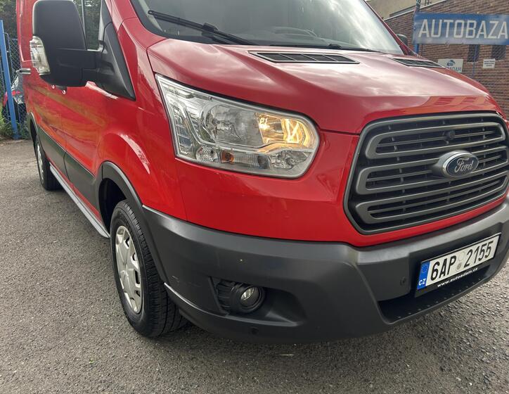 Ford Transit 8