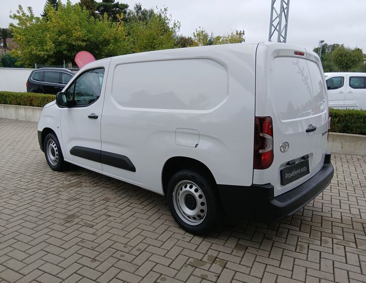 Toyota ProAce 4