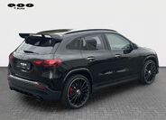 Mercedes-Benz GLA 5