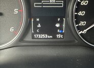 Mitsubishi Outlander SUV / Terénní 2,3 l 110 kw