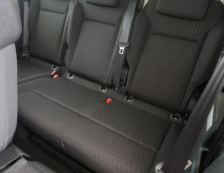 Opel Zafira MPV 1,5 l 88 kw