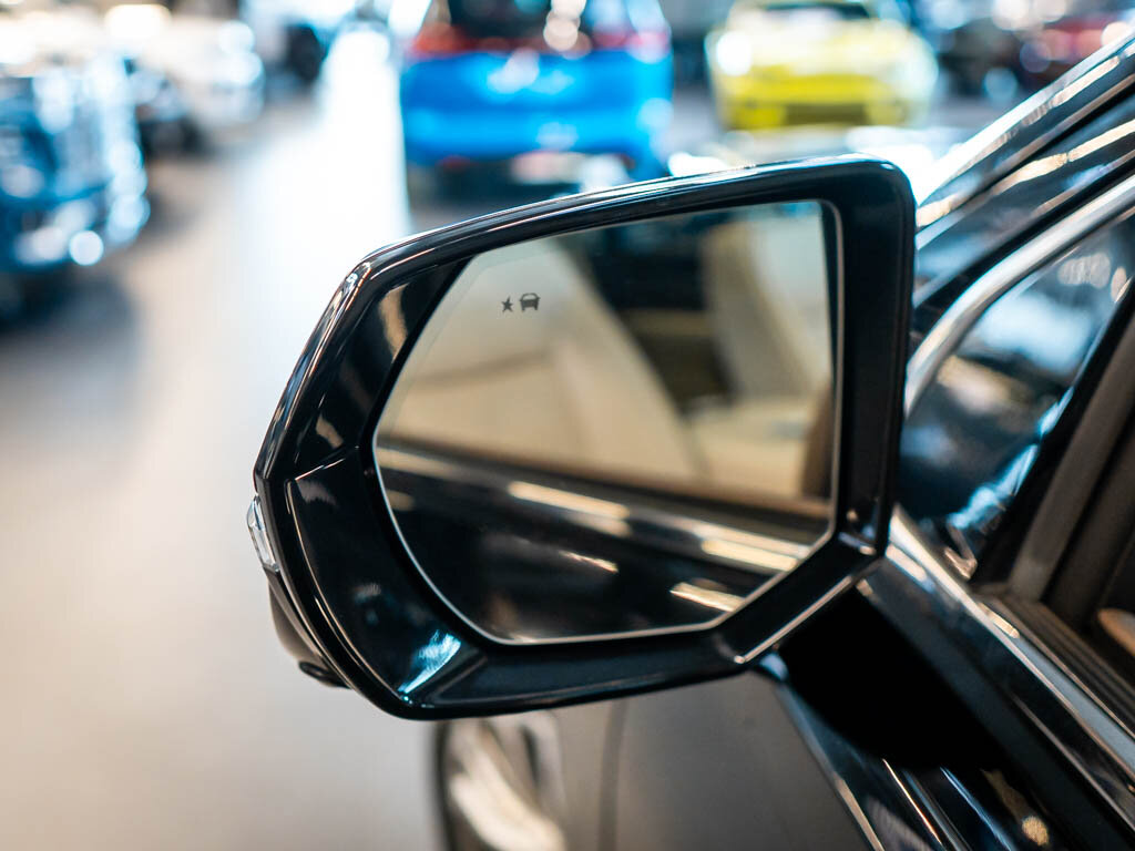 GMC Yukon SUV / Terénní 6,2 l 313 kw