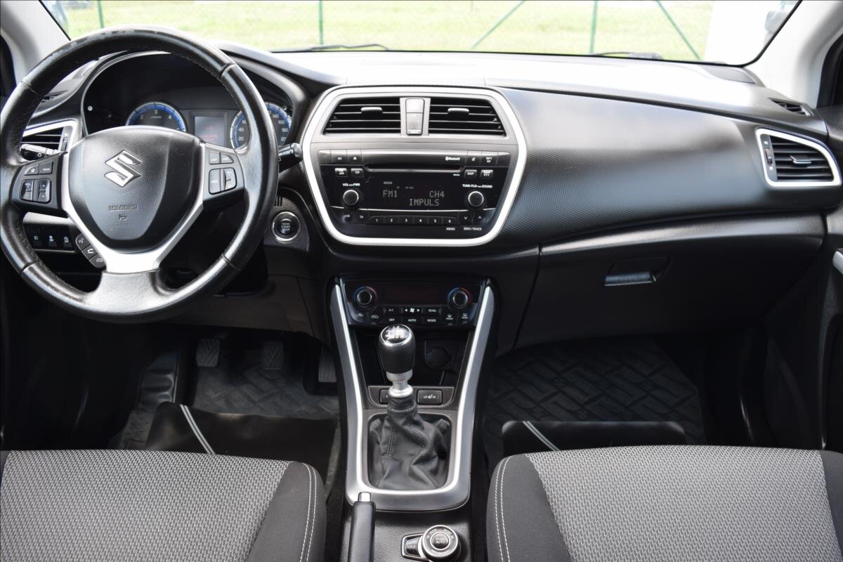 Suzuki SX4 S-Cross Hatchback 1,6 l 88 kw