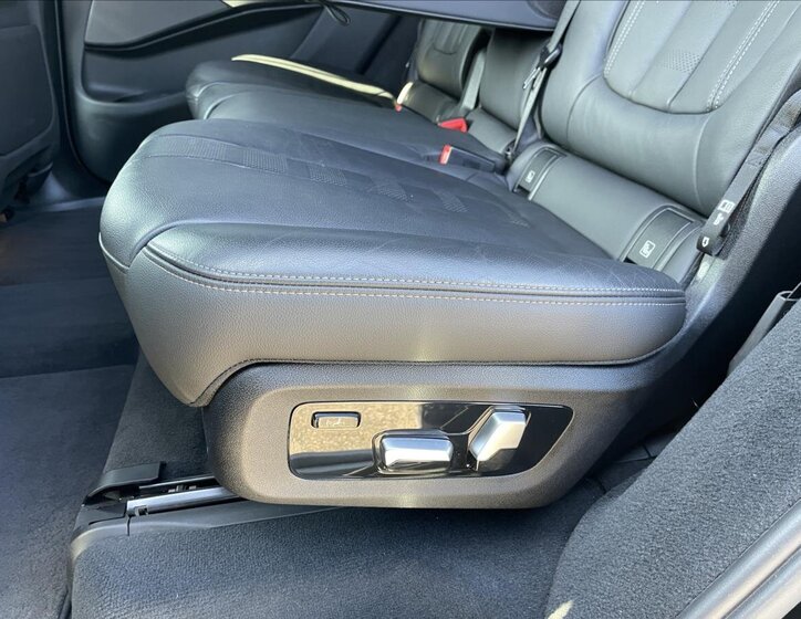 BMW X7 SUV / Terénní 3,0 l 195 kw