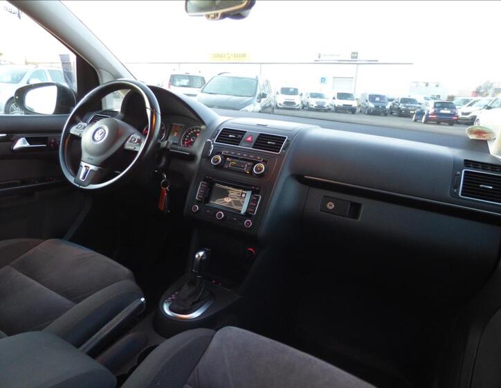 Volkswagen Touran 57