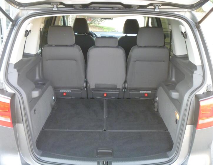 Volkswagen Touran 27