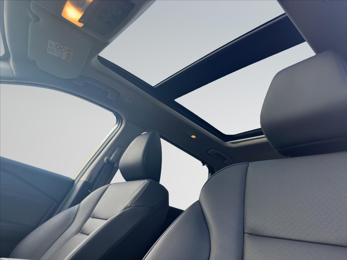 Nissan X-Trail SUV 1,5 l 157 kw