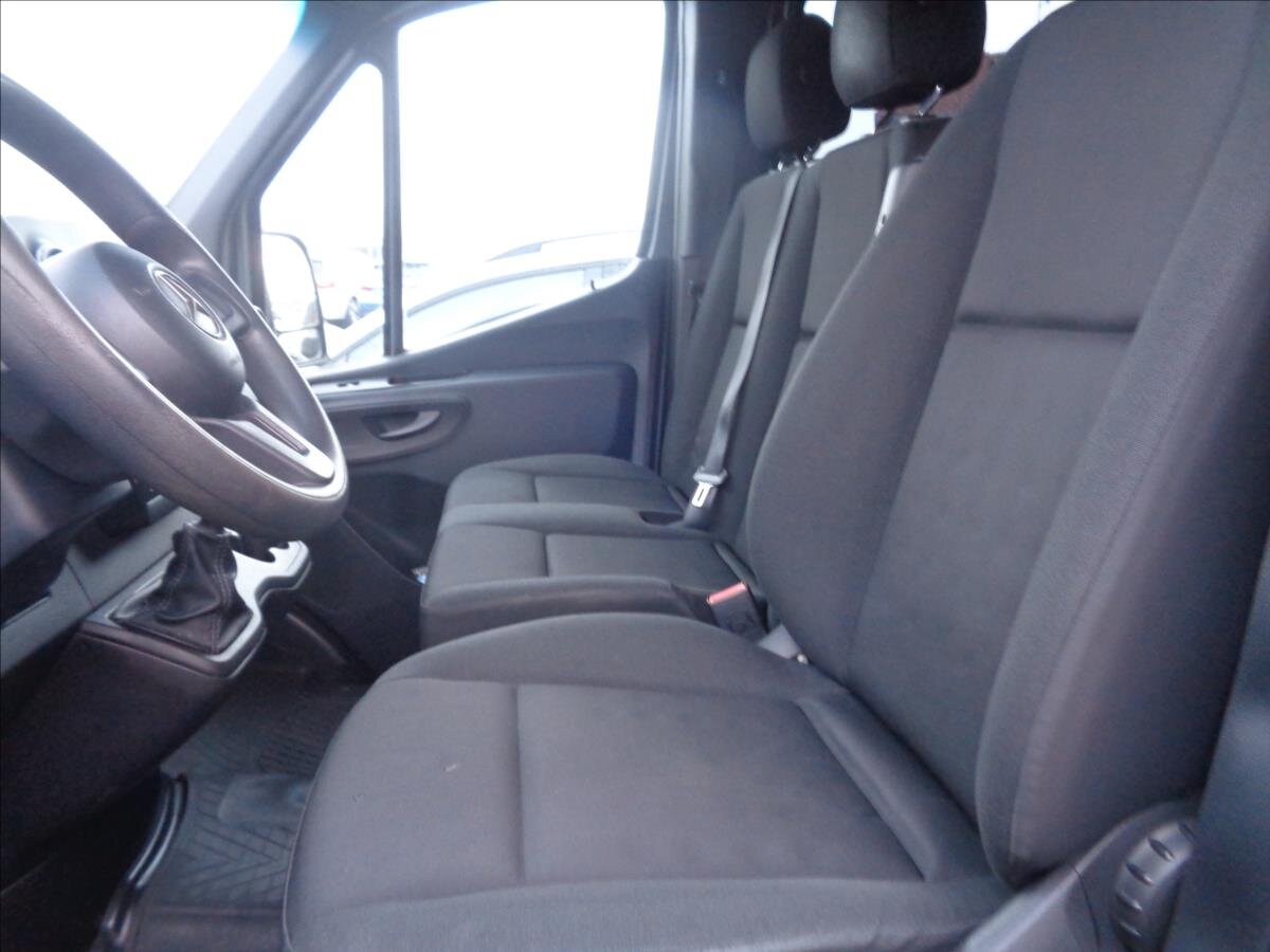 Mercedes-Benz Sprinter Kombi 2,1 l 105 kw