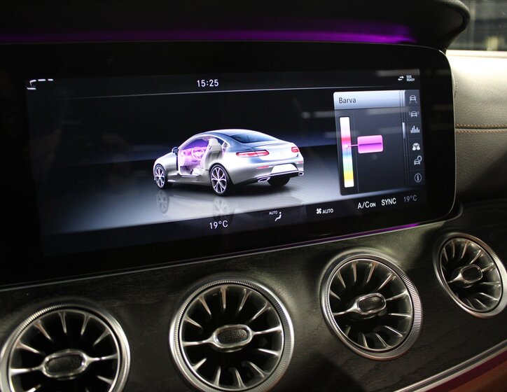 Mercedes-Benz Třídy E 22