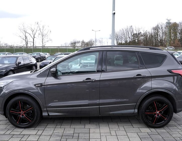 Ford Kuga SUV / Terénní 2,0 l 132 kw