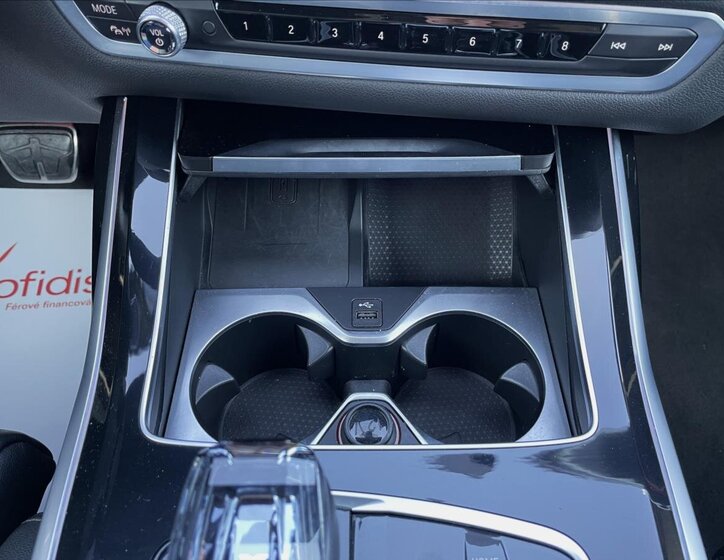 BMW X7 SUV / Terénní 3,0 l 195 kw