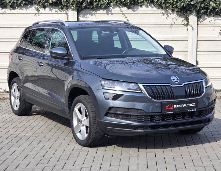 Škoda Karoq SUV / Terénní 1,5 l 110 kw