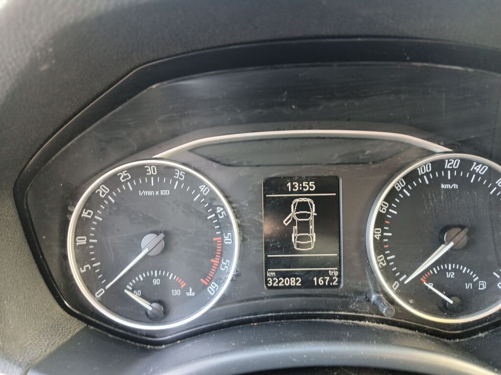 Škoda Octavia Sedan / Limuzína 1,6 l 77 kw