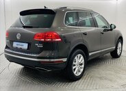 Volkswagen Touareg 2
