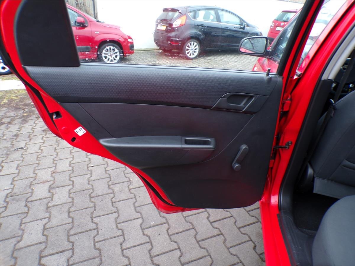 Chevrolet Aveo Sedan 1,2 l 53 kw