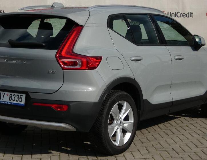 Volvo XC40 3
