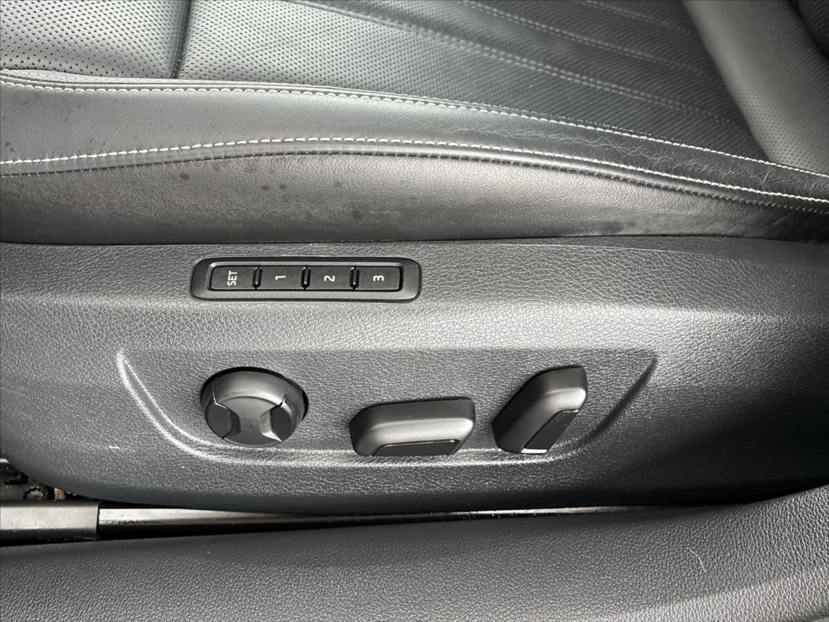 Škoda Superb Kombi 2,0 l 147 kw