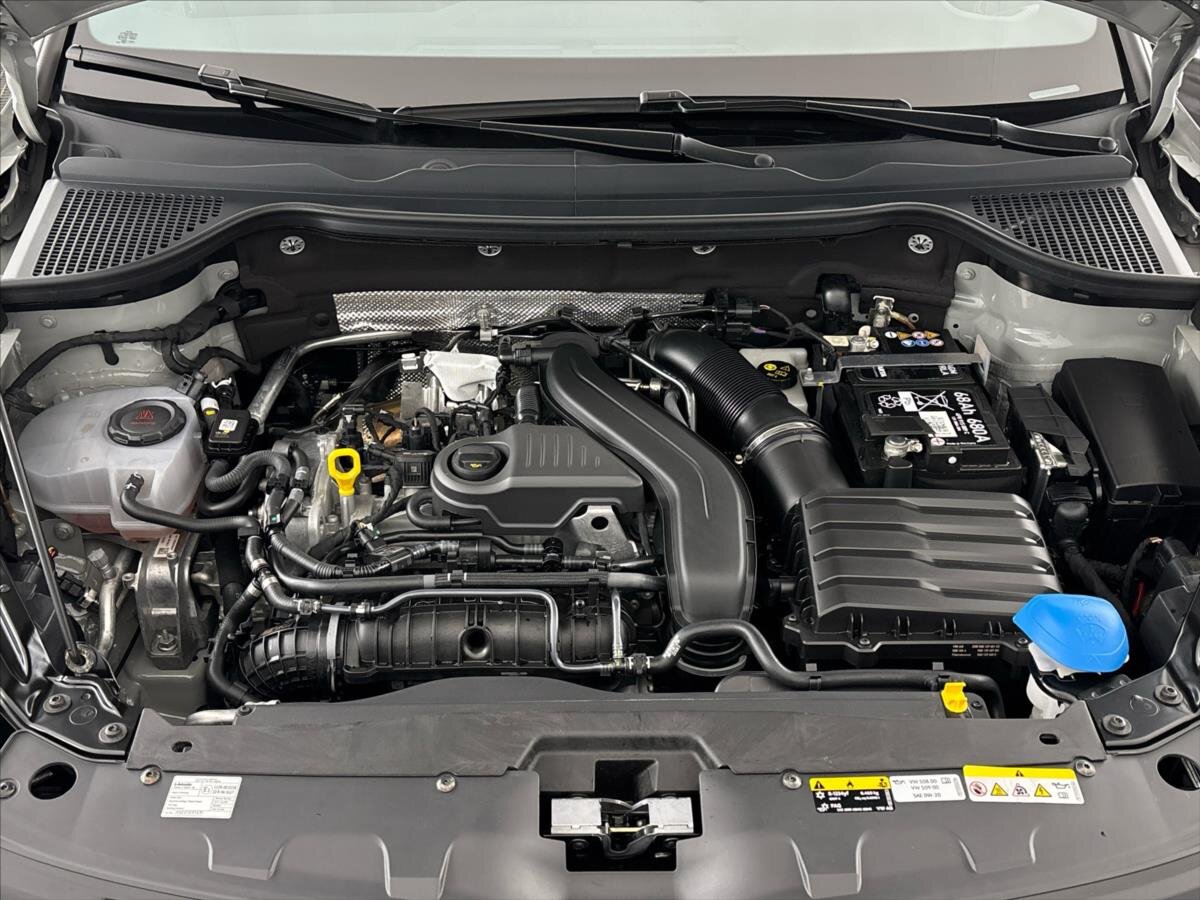 Škoda Karoq SUV / Terénní 1,5 l 110 kw