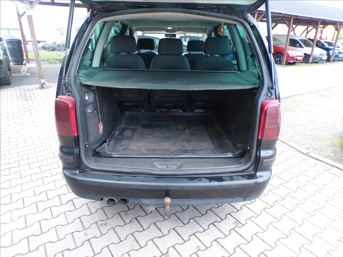 Volkswagen Sharan Kombi 1,9 l 85 kw