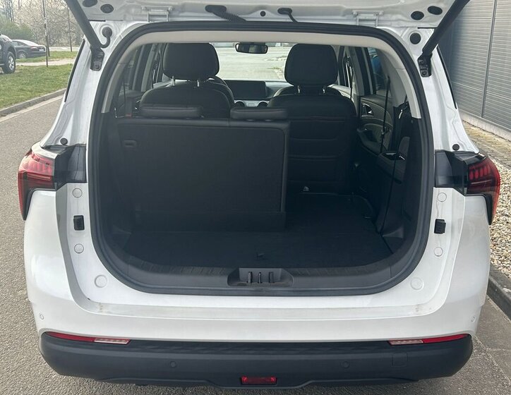 Dongfeng Ostatní MPV 1,5 l 180 kw